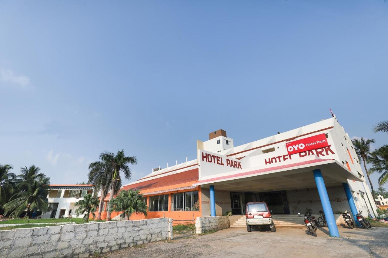 Oyo Hotel Park Veraval Zewnętrze zdjęcie